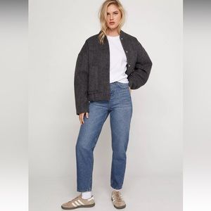 Nasty Gal High Waist Mom Jean
Size US 8